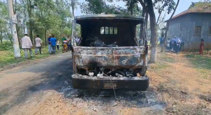 গাজীপুরে গরুচোর সন্দেহে গণপিটুনিতে নিহত ৩, ট্রাকে আগুন